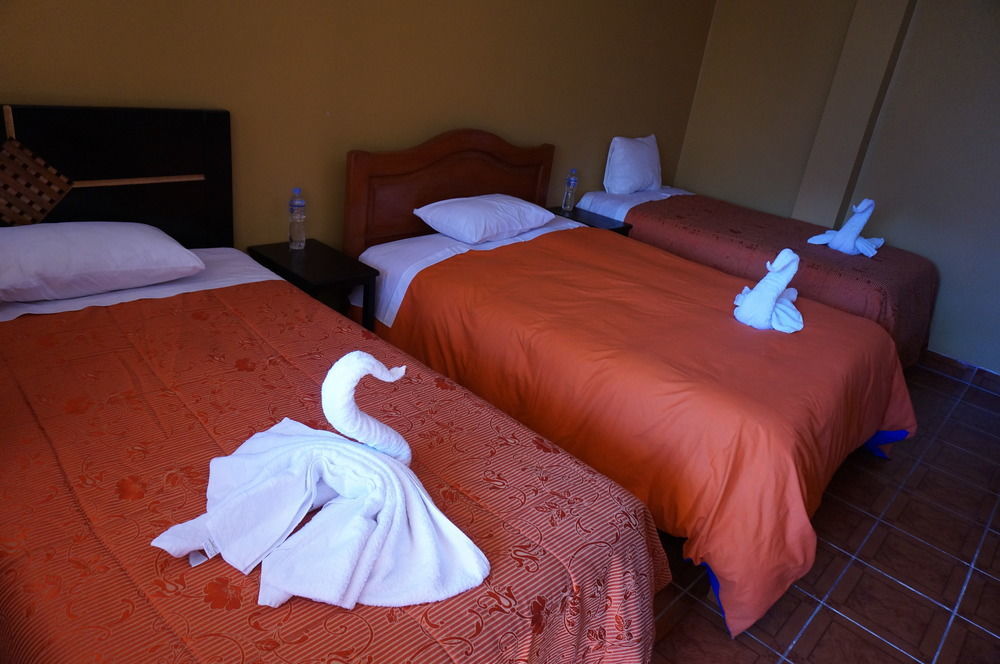 Wasi Away Hostel Ollantaytambo Luaran gambar